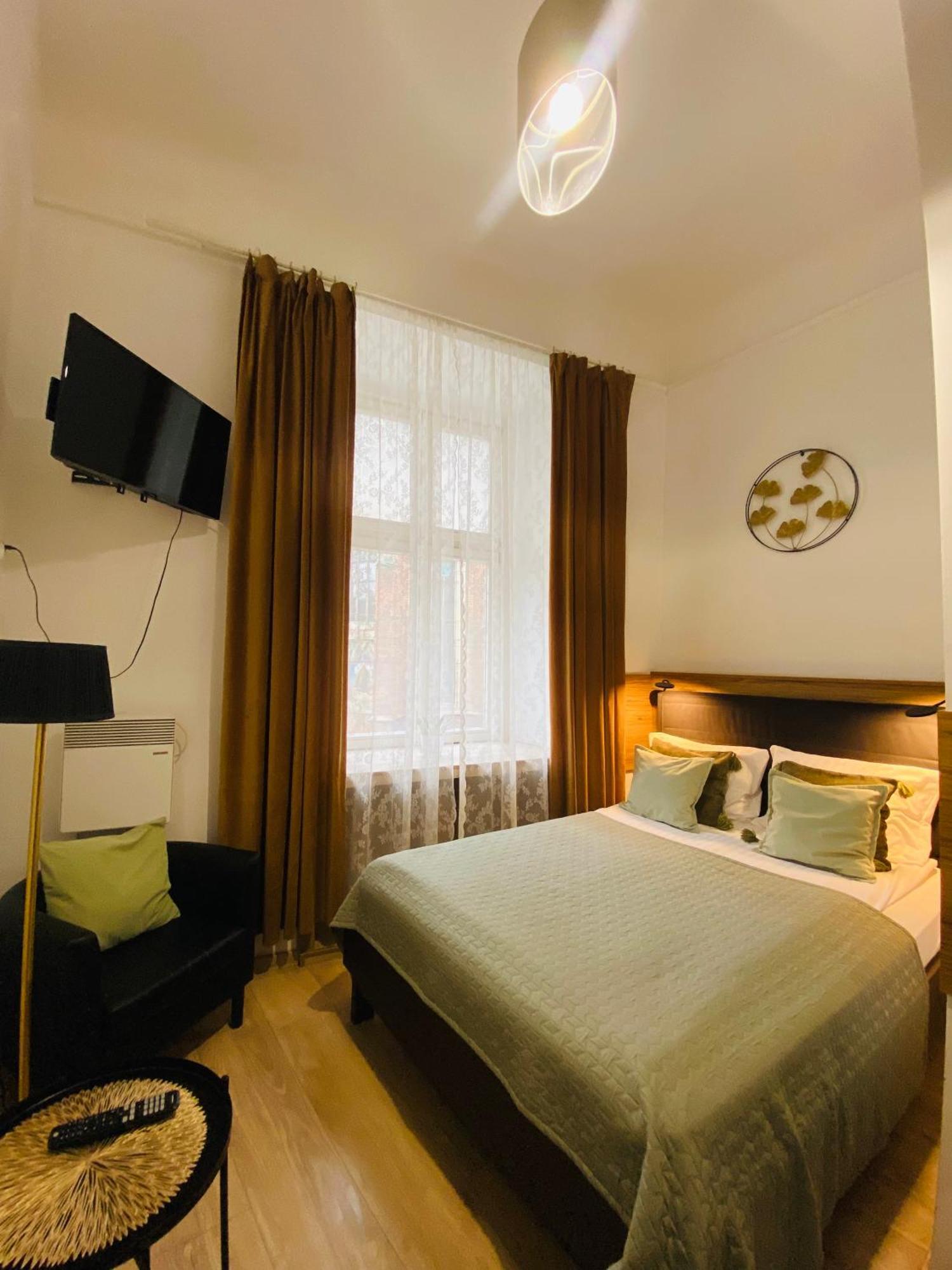 Krakow Apartments & Rooms Экстерьер фото