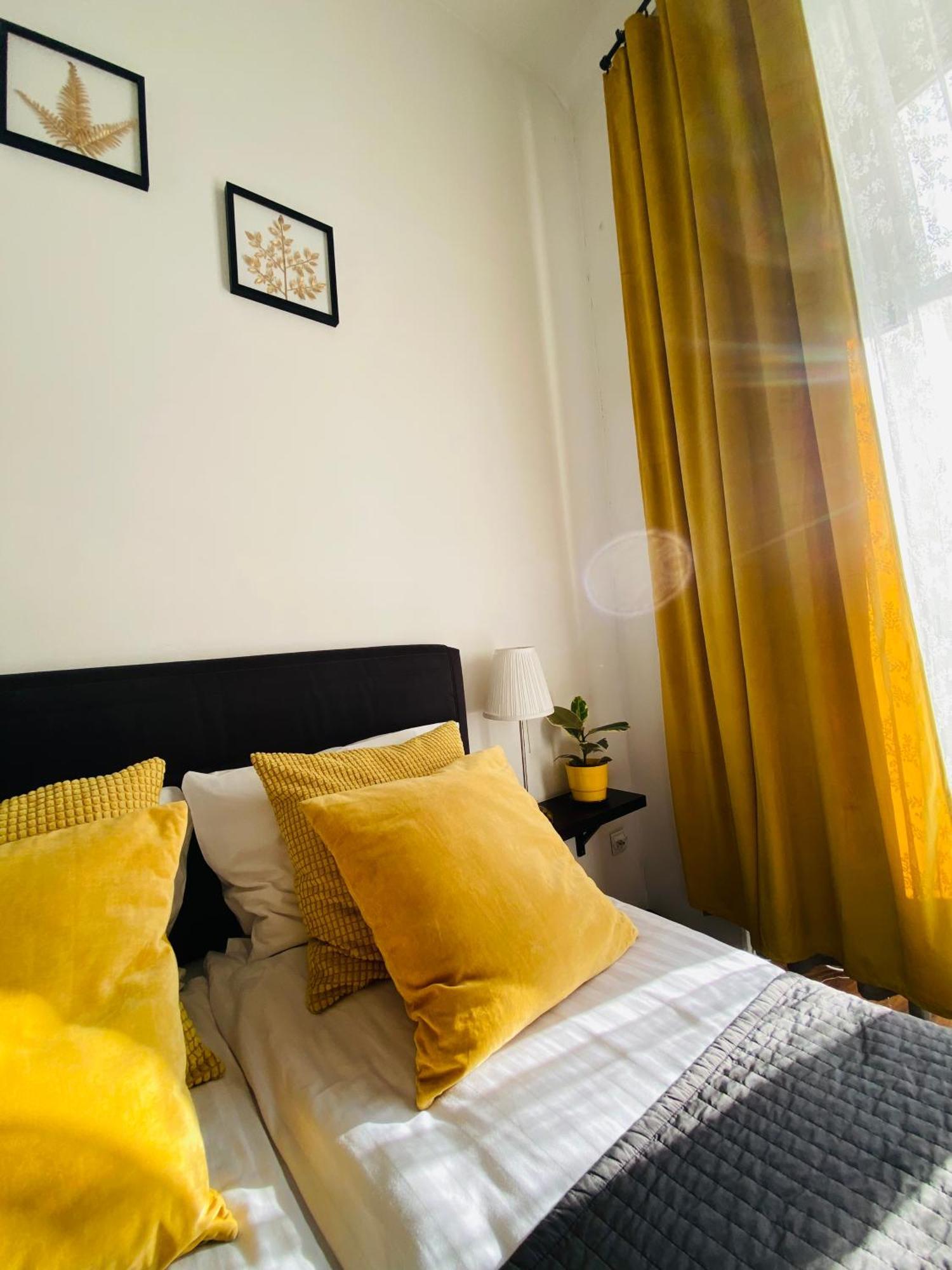 Krakow Apartments & Rooms Экстерьер фото