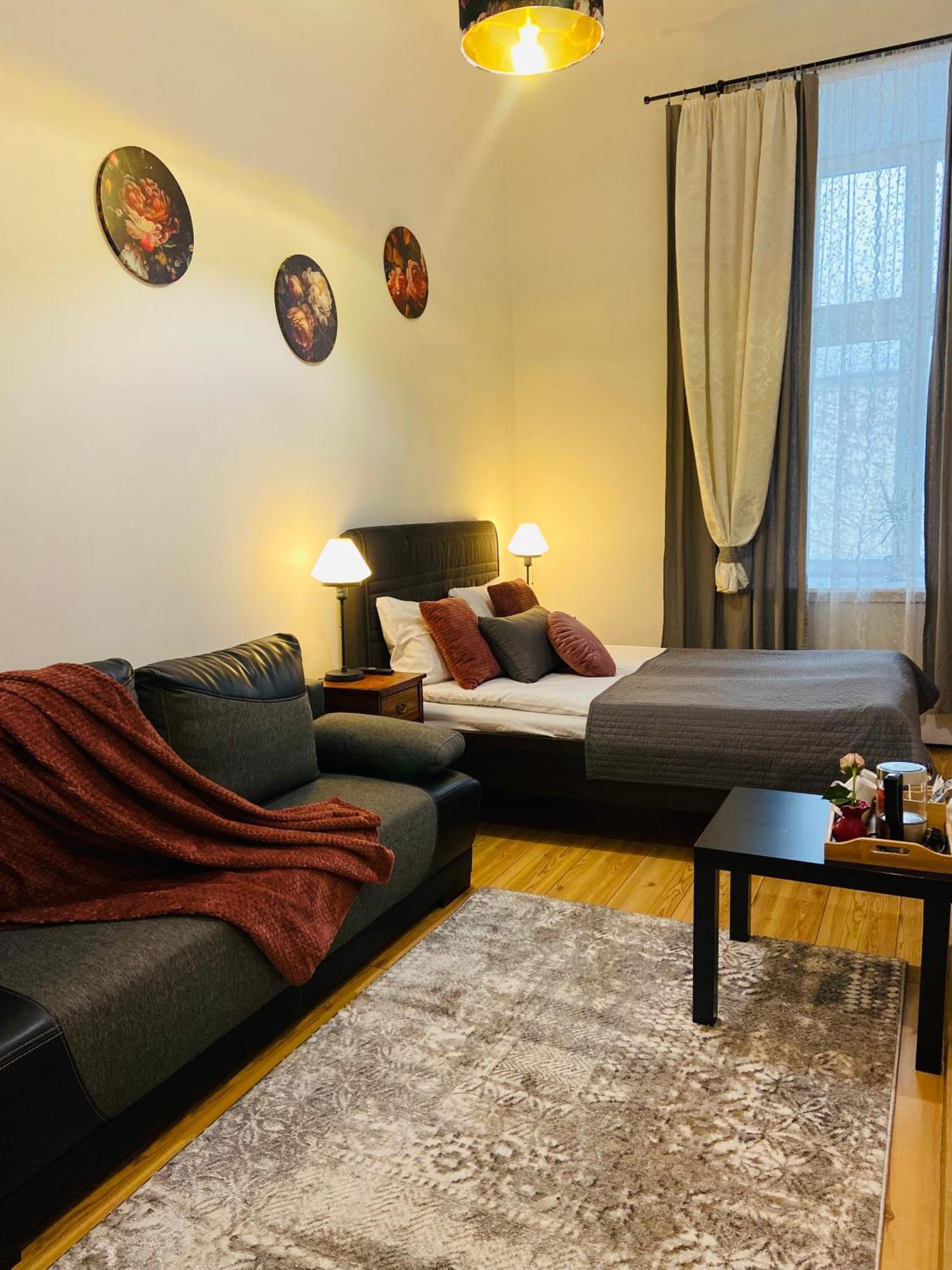 Krakow Apartments & Rooms Экстерьер фото