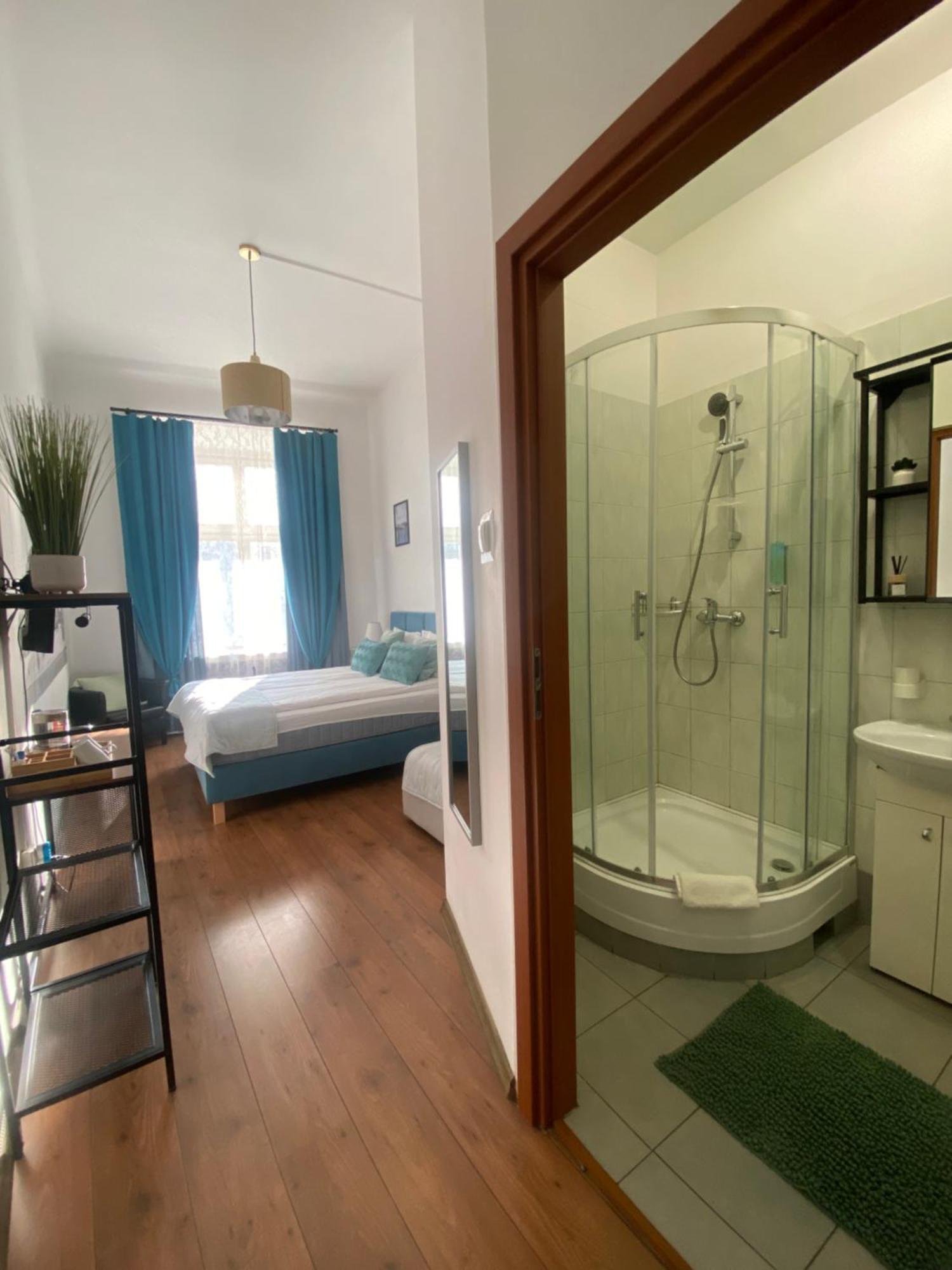 Krakow Apartments & Rooms Экстерьер фото